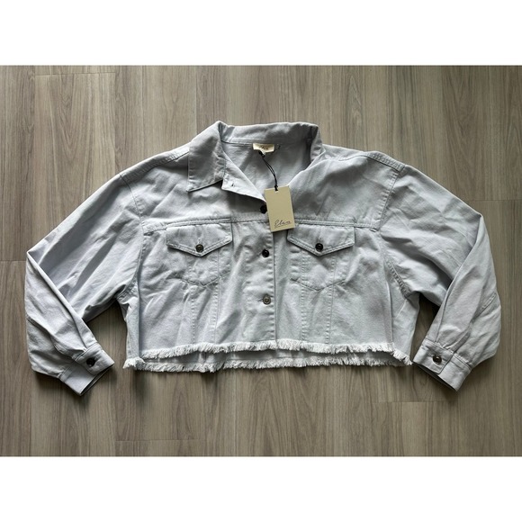 NWT! Elan Women's Blue‎ Denim Cropped Jacket size Medium - Picture 1 of 3